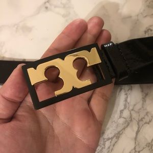 Tory Burch logo belt